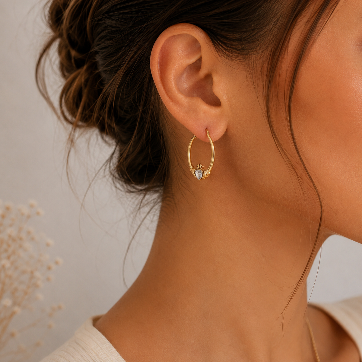 Cara – Claddagh Heart Hoop Earrings