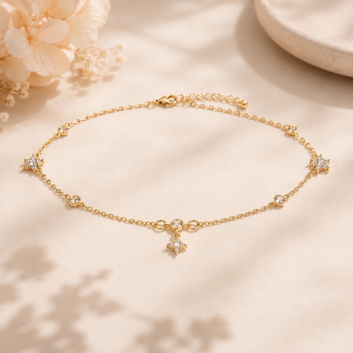 Mira Clover Choker